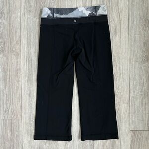 Lululemon Stretch Crop Capri Leggings